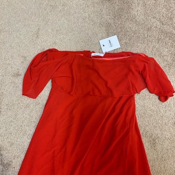 Forever 21 off shoulder flounce maxi dress NWT - Picture 6 of 7